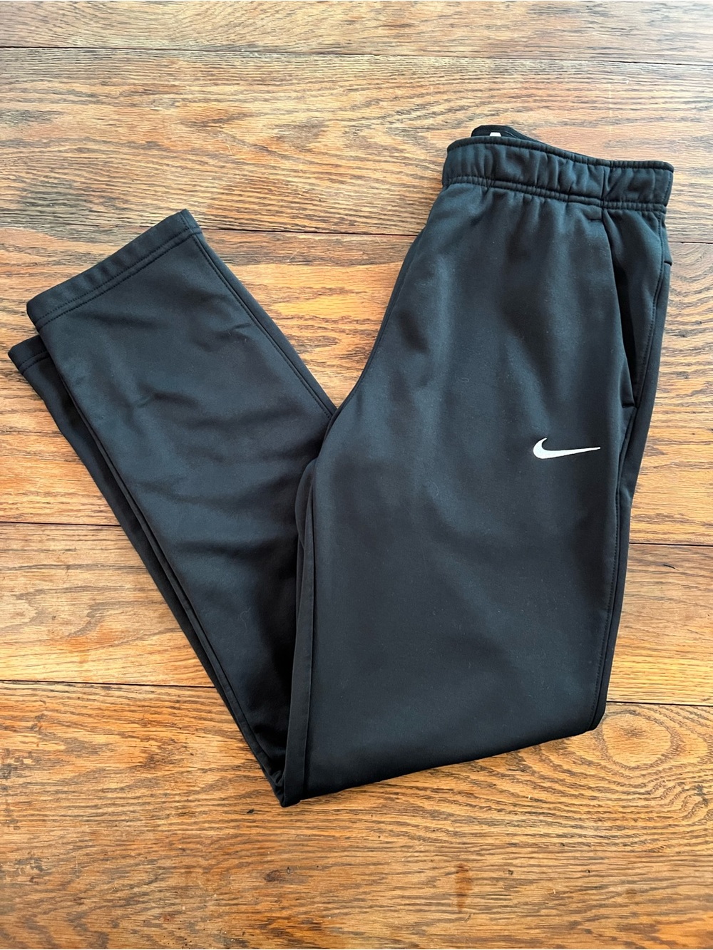 Men’s Nike Therma-fit fleece lined joggers